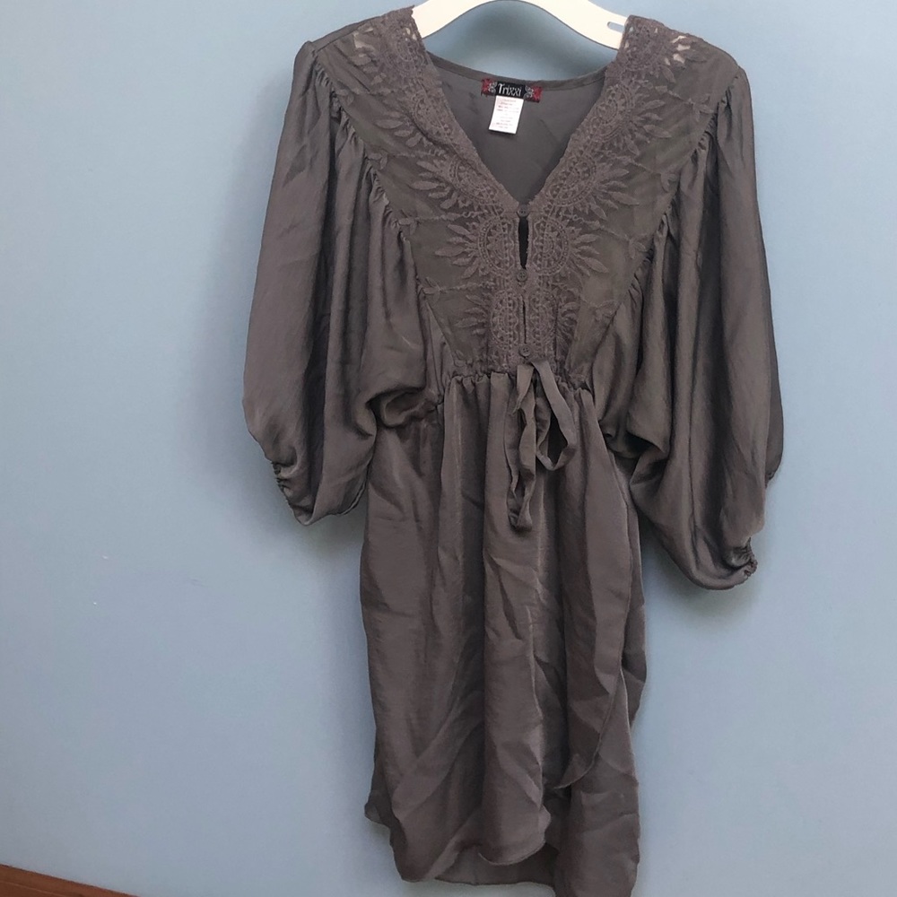 Trixxi dress